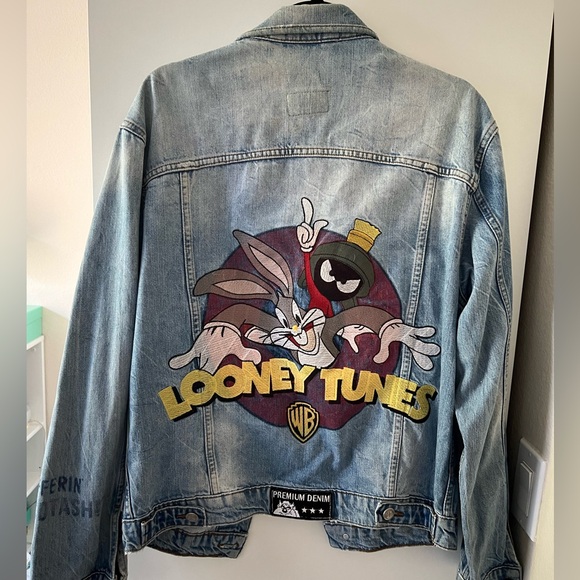 LOONEY TUNES 刺繍とワッペン Gジャン ZARA サイズL LOONEY TUNES 刺繍とワッペン Gジャン ZARA サイズL - メルカリ